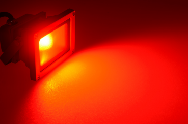 LED Strahler 7W /IP65 Farbe rot