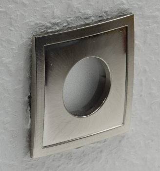 Preview: Einbaustrahler ,eckig,chrom matt für Feuchträume IP44, mattes Frontglas
