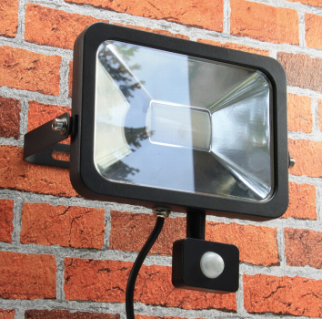 Preview: LED-Fluter SlimLine schwarz 30W, IP44, 2100lm, 4200K, Bewegungsmelder