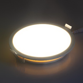 Preview: LED Licht-Panel, Ø 150mm, IP54 230V, 10W, 800 Lumen, 2900K / warmweiß