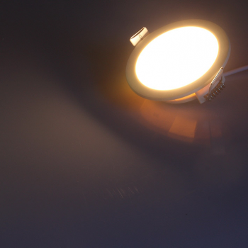 Preview: LED Licht-Panel, Ø 90mm, IP54 230V, 5W, 400 Lumen, 2900K / warmweiß